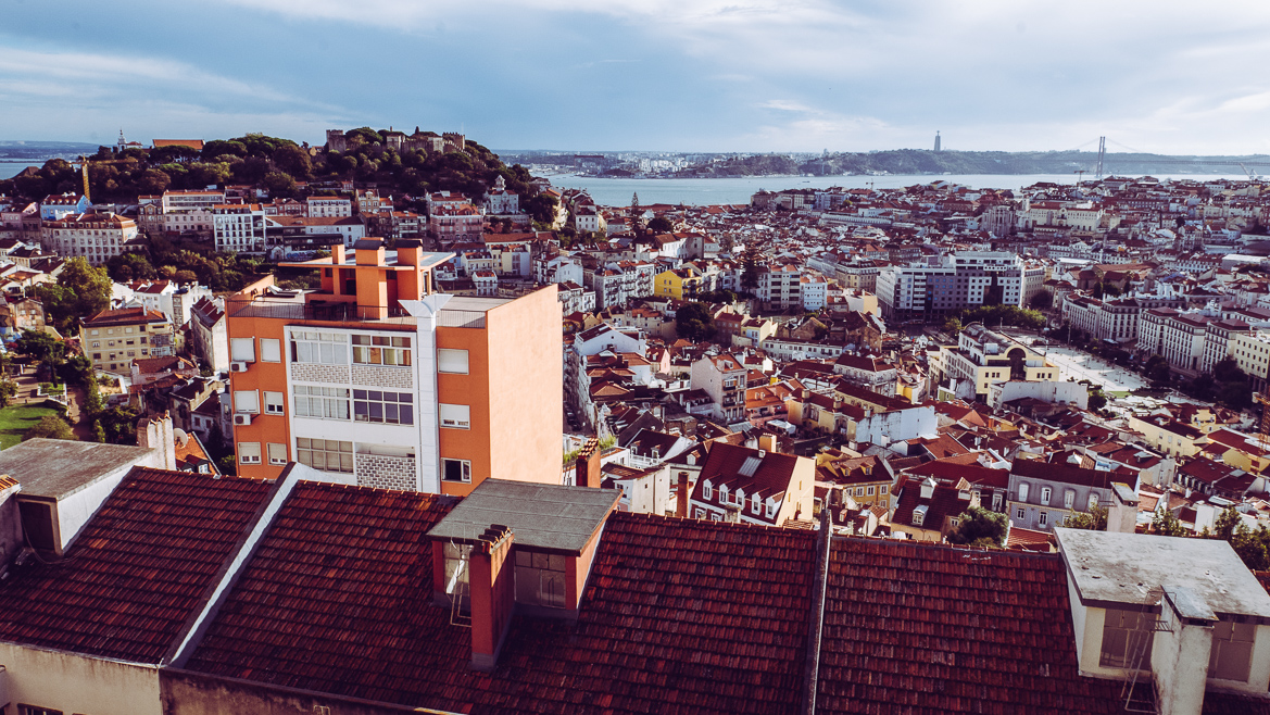 Lissabon från utsiktspunkt