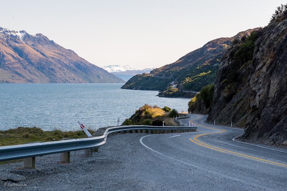väg vid fjord