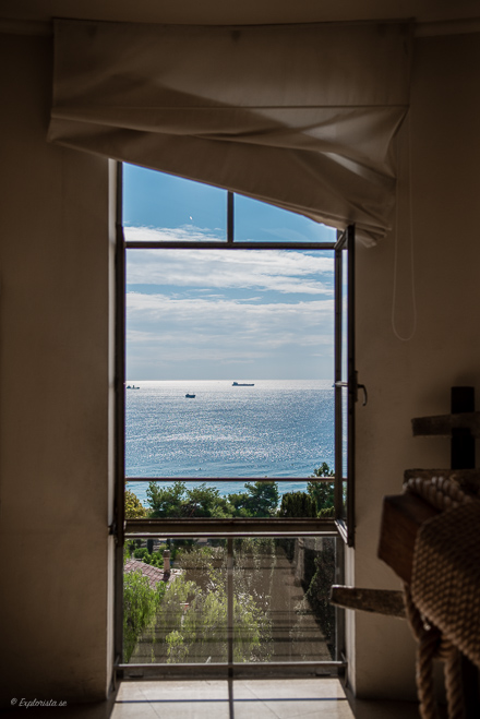 fönster utsikt mot havet