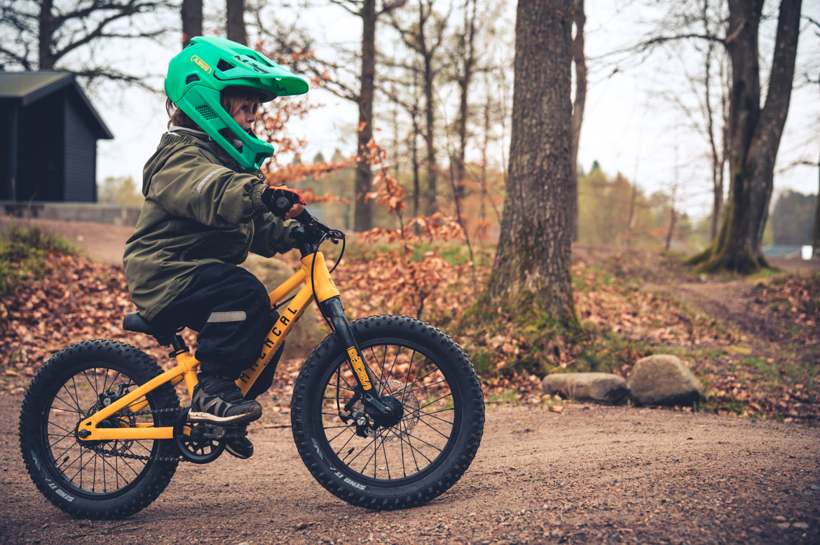 commencal ramones 16