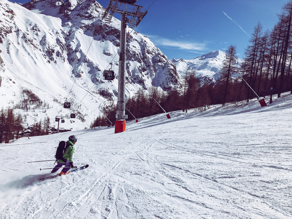 Skiing in Val d'Isere